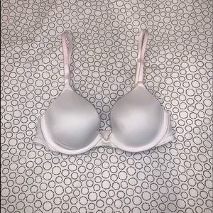 VSPINK White Bra 32A